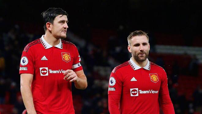 詹姆斯和迈 詹姆斯和迈